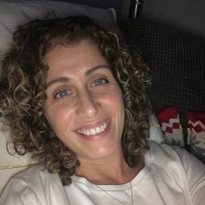 Meet your Posher, Ana